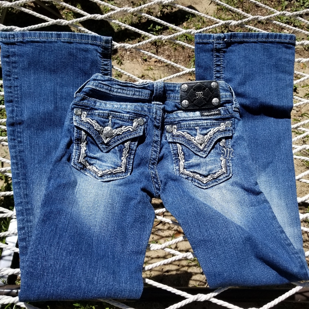 Miss Me Girls' Medium Wash Silver Stitch Boot Cut - Picture 3 of 7